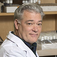 Michael Tiemeyer in laboratory